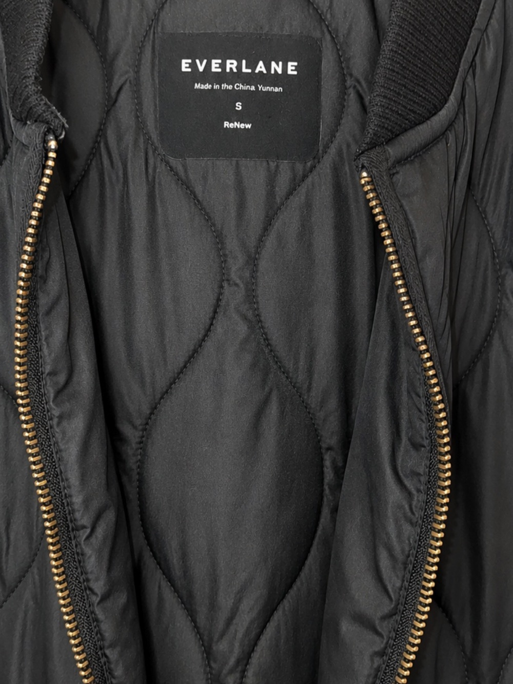NWOT Everlane The ReNew Long Liner charcoal Black jacket coat quilted Small - Picture 12 of 16